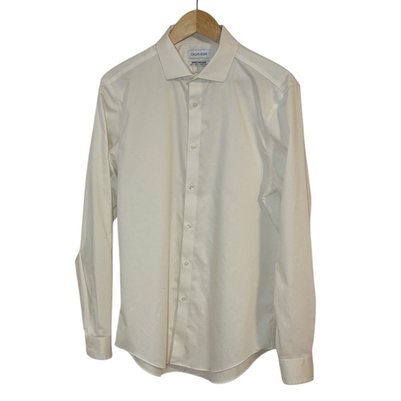 Calvin Klein Slim fit, infinite non-iron Ivory Shirt, Large - Picture 1 of 7
